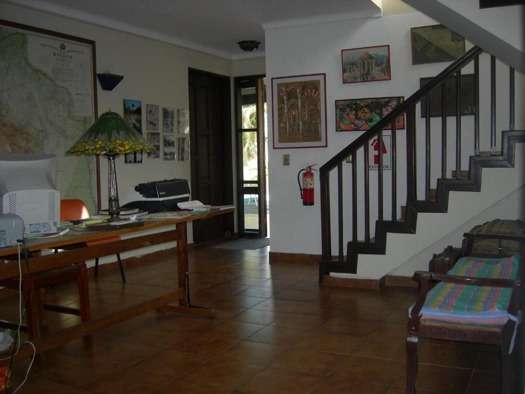 Hostal Los Aventureros Santa Cruz de La Sierra Exteriör bild