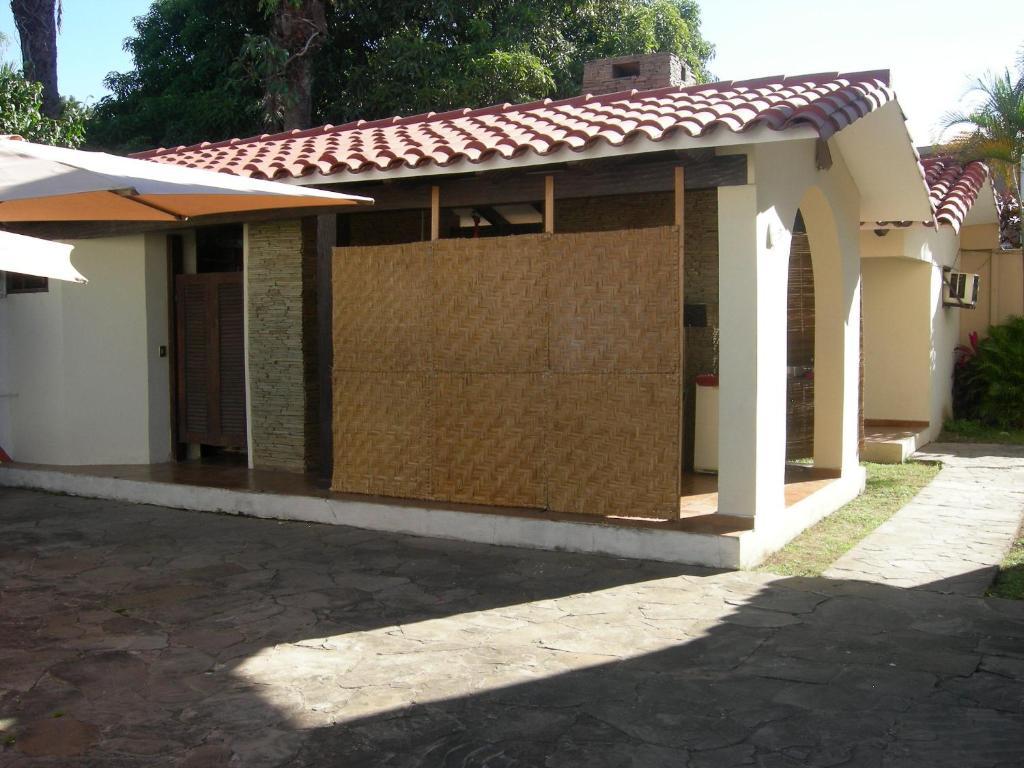 Hostal Los Aventureros Santa Cruz de La Sierra Exteriör bild