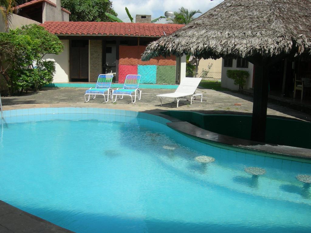 Hostal Los Aventureros Santa Cruz de La Sierra Exteriör bild