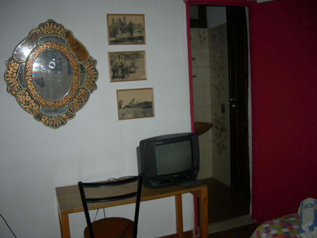 Hostal Los Aventureros Santa Cruz de La Sierra Rum bild