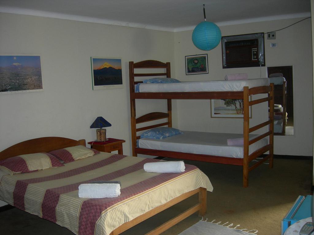 Hostal Los Aventureros Santa Cruz de La Sierra Rum bild