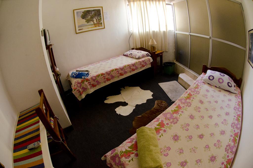 Hostal Los Aventureros Santa Cruz de La Sierra Exteriör bild