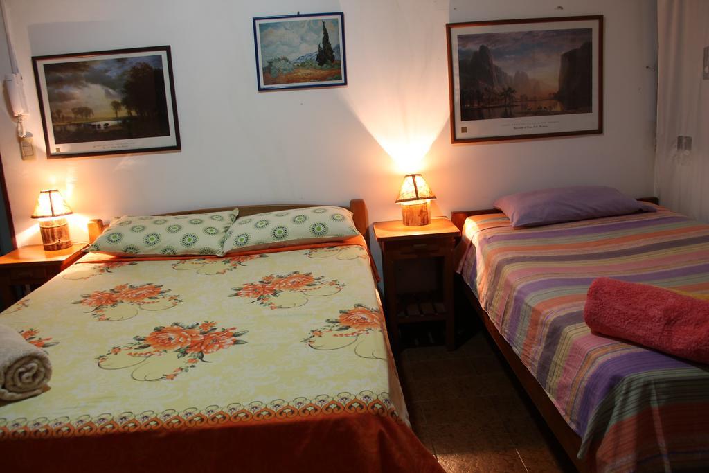 Hostal Los Aventureros Santa Cruz de La Sierra Exteriör bild