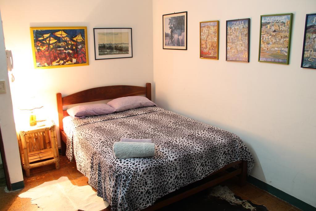 Hostal Los Aventureros Santa Cruz de La Sierra Exteriör bild