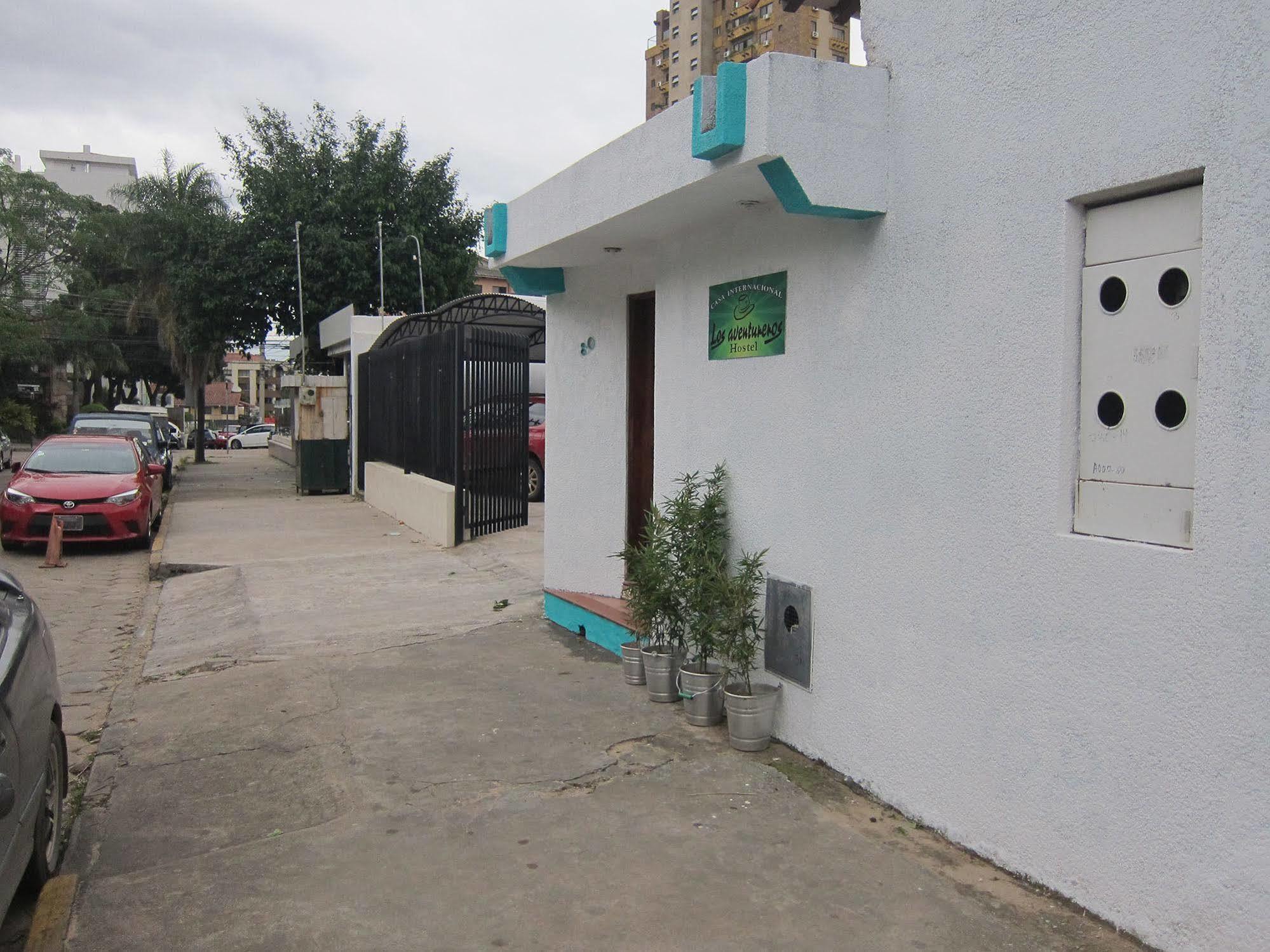 Hostal Los Aventureros Santa Cruz de La Sierra Exteriör bild