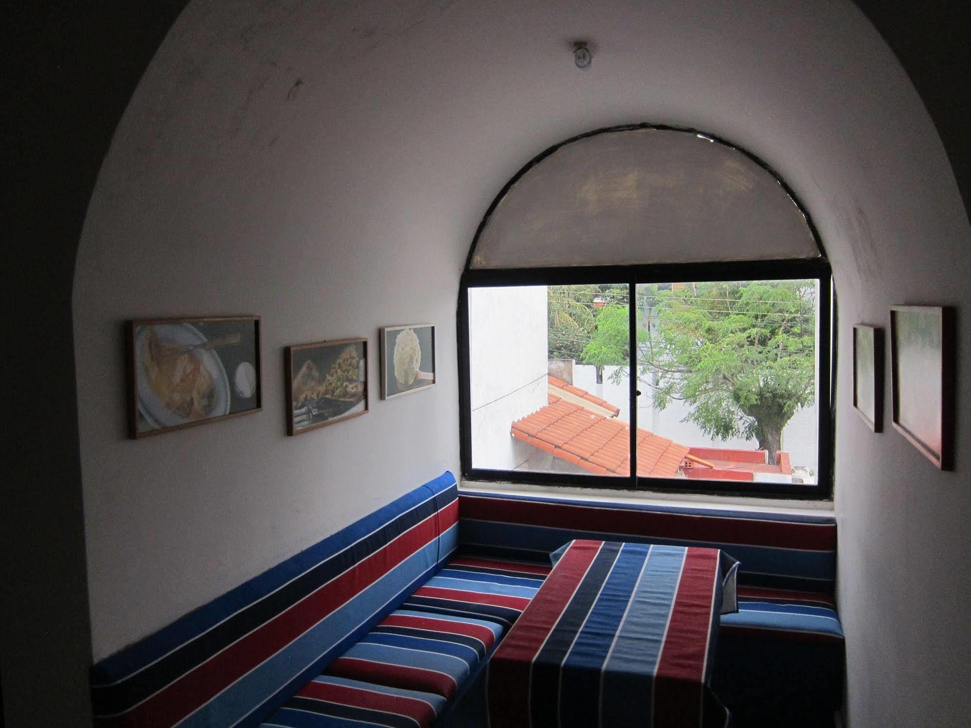 Hostal Los Aventureros Santa Cruz de La Sierra Exteriör bild